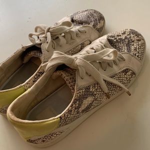 Dolce vita snake skin look shoes